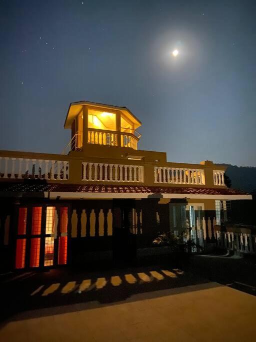 Shangri-La Valley Retreat Karjat Esterno foto