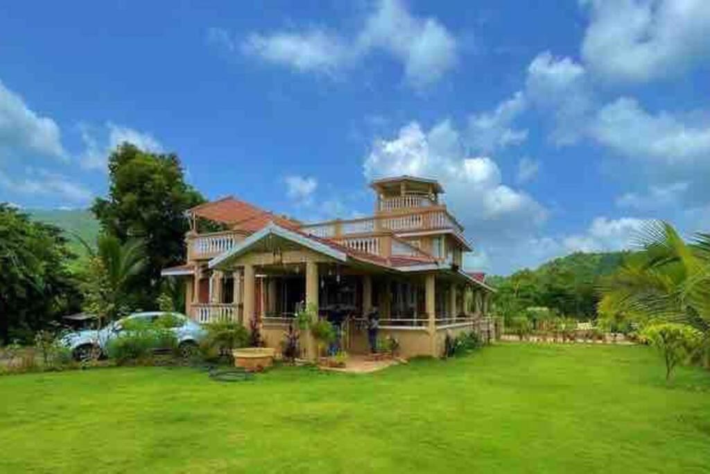 Shangri-La Valley Retreat Karjat Esterno foto